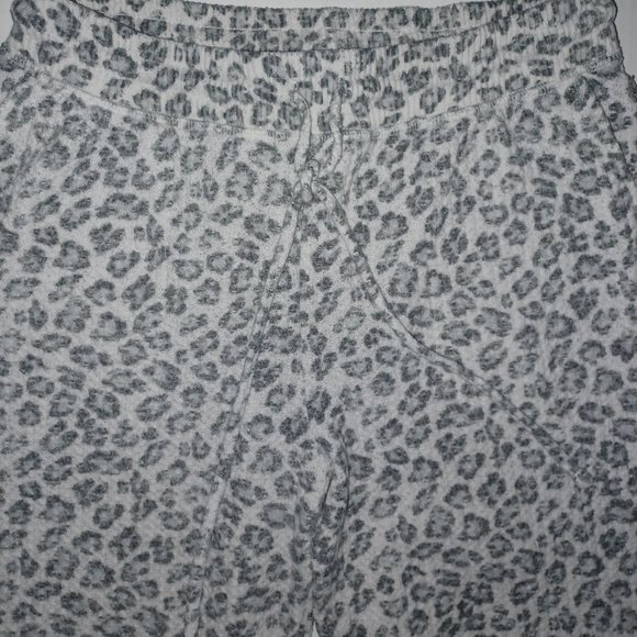 AMERICAN EAGLE OUTFITTERS ANIMAL PRINT JOGGERS STYLE LOUNGE PANTS - Picture 7 of 14